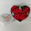 cutie cu trandafiri inimioara medie 3