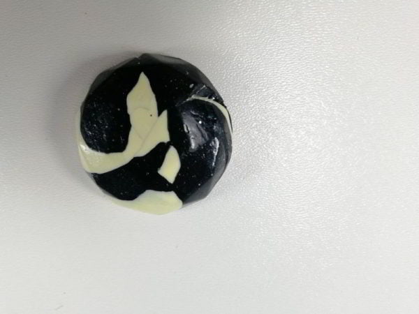 cabochon polimeric rotund fatetat alb negru